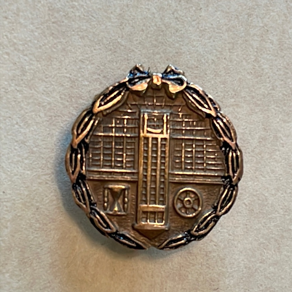 Sears 10K 5 year employee pin